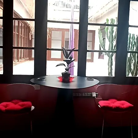 Casa Artistica 2 * Gandía