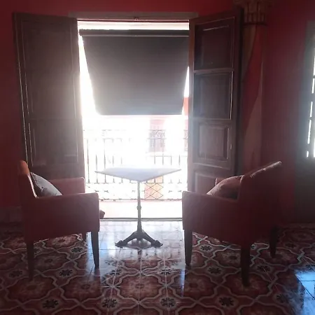 Casa Artistica 2 * Gandía