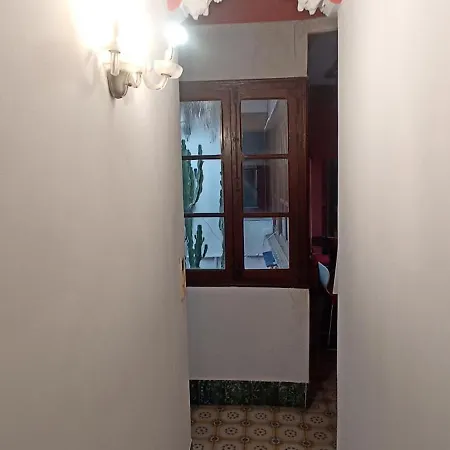 Bed & Breakfast Casa Artistica 2 *