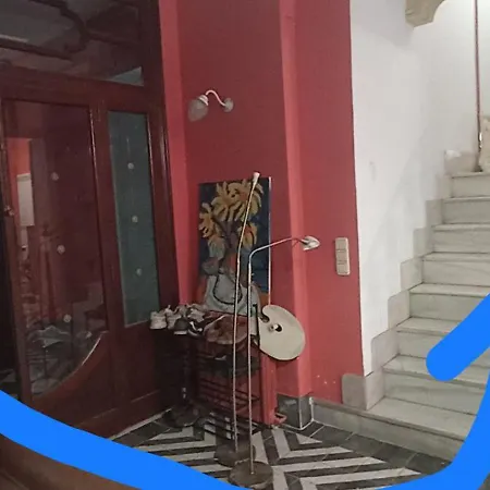 Bed & Breakfast Casa Artistica 2 *
